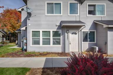 Main picture of 8880 W Candleston Ln