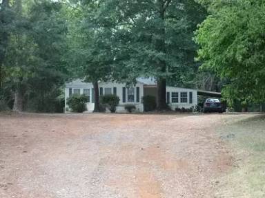 Main picture of 2943 Highway 33