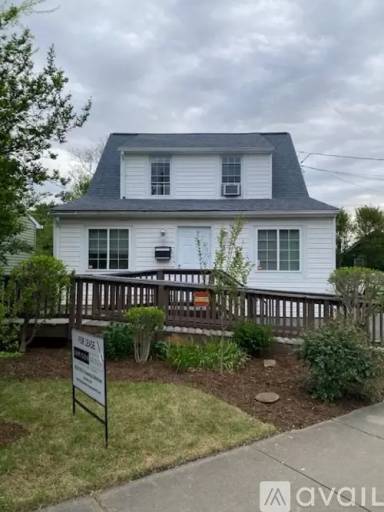 Main picture of 603 Kenmore Ave