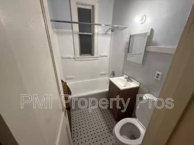 Main picture of 912A S 21st St