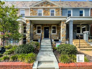 Main picture of 1778 Lyman Pl NE