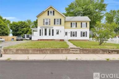 Main picture of 51 Mill St