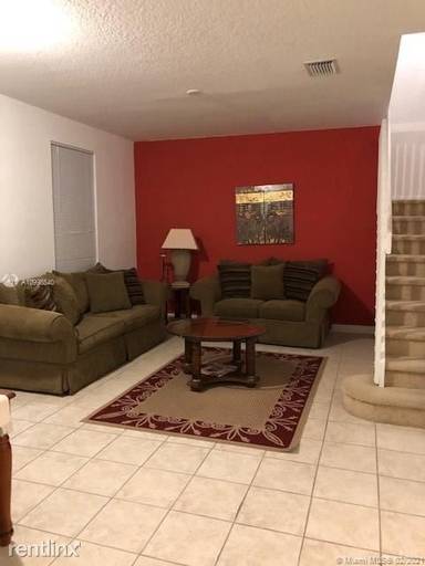 Main picture of 958 SW 153rd Ct