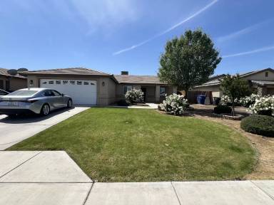 Main picture of 713 Salazar Ave