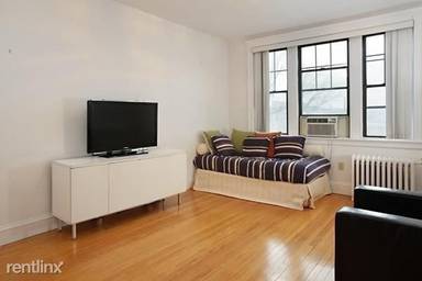 Main picture of 370 Chestnut Hill Ave