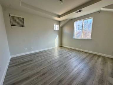 Main picture of 4226 Tobin Cir