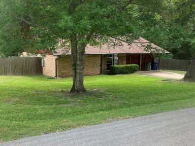 Main picture of 4418 Shady Ln