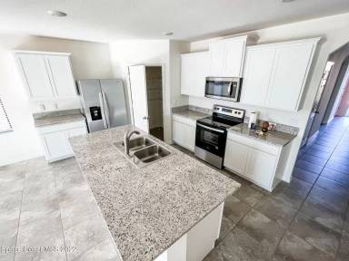 Main picture of 3722 Coachman Ln SE