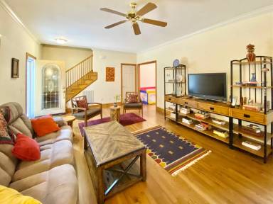 Main picture of 3712 Heyward St