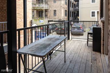 Main picture of 849-59 W Cornelia Ave Apartments