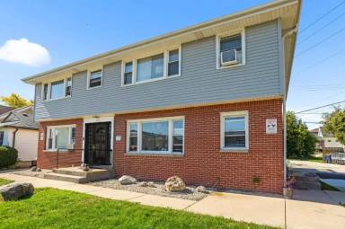 Main picture of 1711 S 92nd St