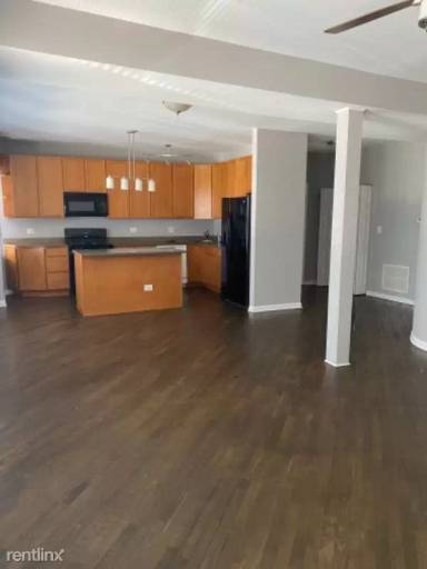 Main picture of 6700-08 S Clyde Ave & 2049-51 E 67th St