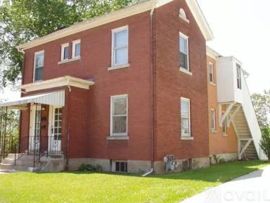 Main picture of 2409 Windsor Ave