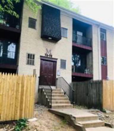 Main picture of Bentley Square Condos