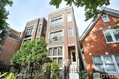 Main picture of 948 N Winchester Ave