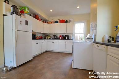 Main picture of 16 Highgate St