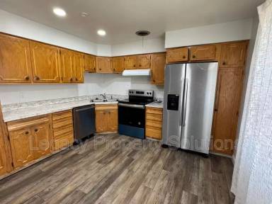 Main picture of 609 N 29th St