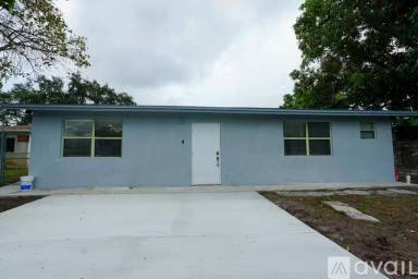 Main picture of 661 NW 23rd Ter