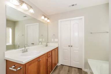 Main picture of 134 Creekwood Trl