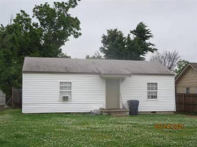 Main picture of 3201 S Woodward Ave