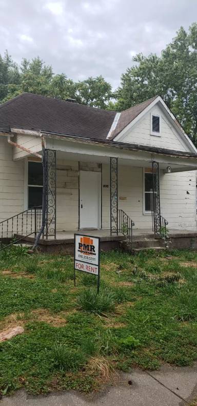 Main picture of 2424 Mary St