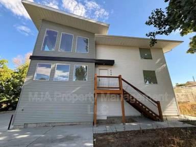 Main picture of 500 E Fort Union Blvd