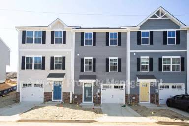 Main picture of 10 Fieldcrest Alley Aly