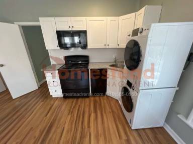 Main picture of 1015 Woodland Ave