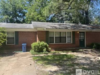 Main picture of 1010 Spruce