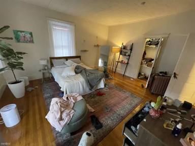 Main picture of 20 Englewood Ave