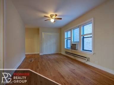 Main picture of 3722 N Pine Grove Ave
