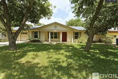 Main picture of 2208 Kenbridge Dr