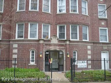 Main picture of 1206 W Roscoe St