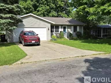 Main picture of 210 S Harrison St