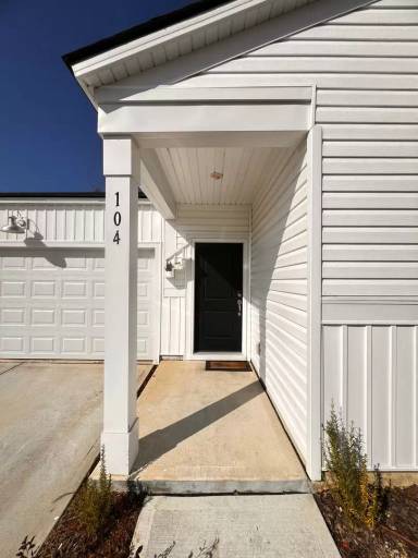 Main picture of 104 Red Dogwood Ln