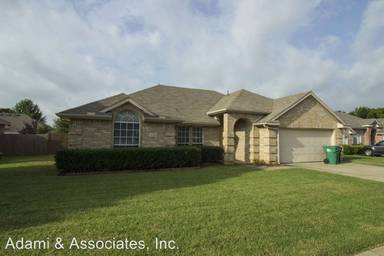 Main picture of 5208 Whiting Way