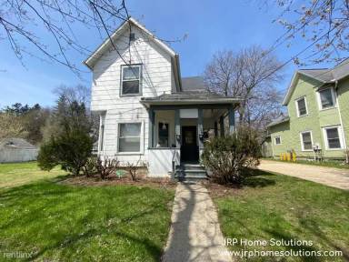 Main picture of 936 S Jackson St