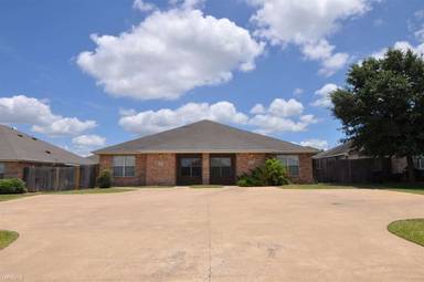 Main picture of 2323-39 Antelope Ln