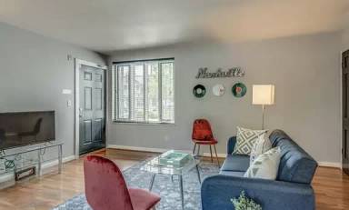 Main picture of 1504 18th Ave S