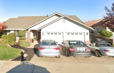 Main picture of 2220 Eagle Dr
