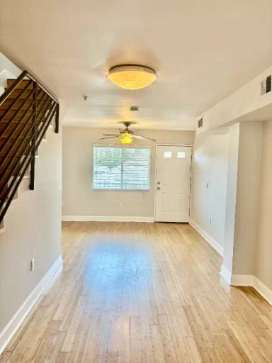 Main picture of 6033 Eleanor Ave