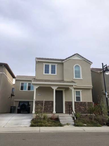 Main picture of 1025 Bridlewood Dr