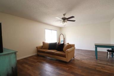 Main picture of 1409 N Thornburg St