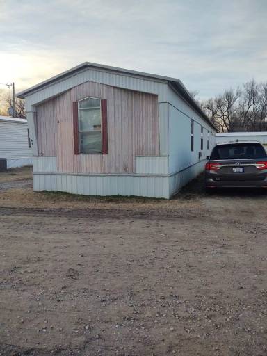 Main picture of 104 W Apple Blossom Ln