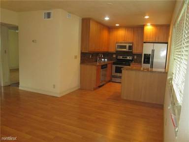 Main picture of 1423 Holly Heights Dr