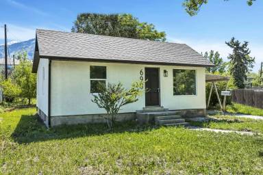 Main picture of 690 N 600 W