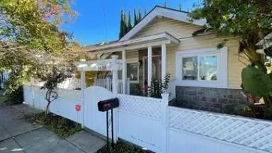 Main picture of 1638 Lexington St