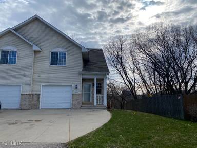 Main picture of 1935 Sheridan Rd