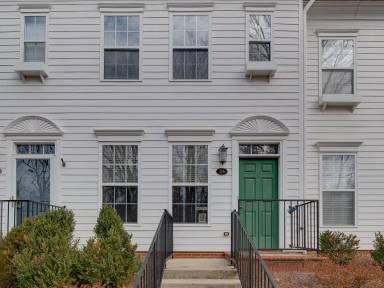 Main picture of 316 Park Square Pl