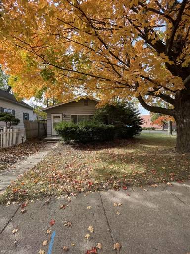 Main picture of 3733 Beecher Rd